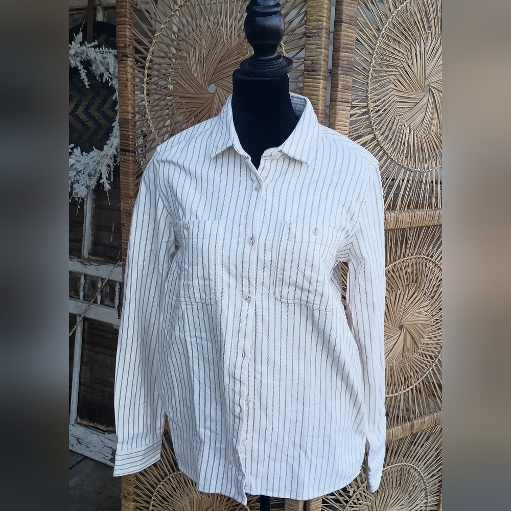 Thread & Supply Women's 100% Cotton White & Gray Striped Shirt_Small - Picture 1 of 7